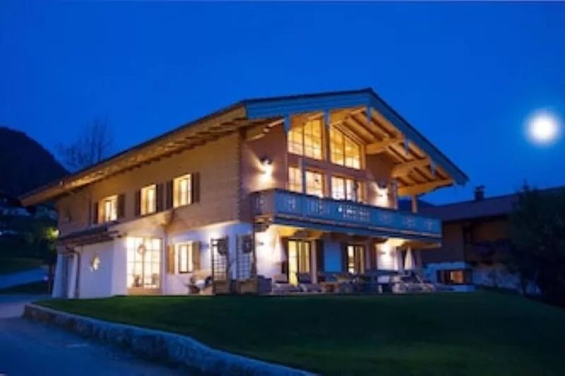 Unique luxury chalet for the whole family, close to the ski area