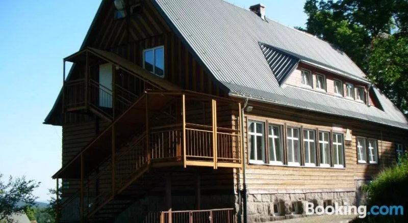 Szkolne Schronisko Mlodziezowe Zloty Widok