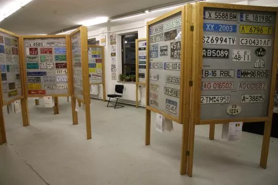 Museum fur Nummernschilder, Verkehrs- und Zulassungsgeschichte