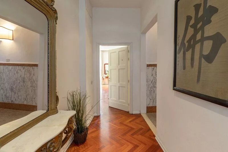 Velluto elegant apartment near the Duomo