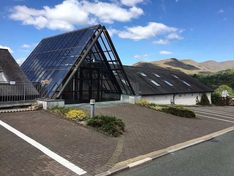 Ambleview - fell views with balcony and private parking in central Ambleside.