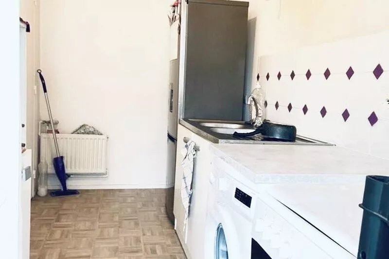 Appartement Cozy With Private Balcony Kitchen Metro 4 Paris