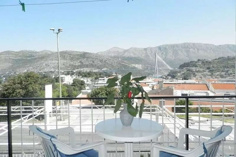 Guest House Bridge View - Double Room with Balcony and Sea View
