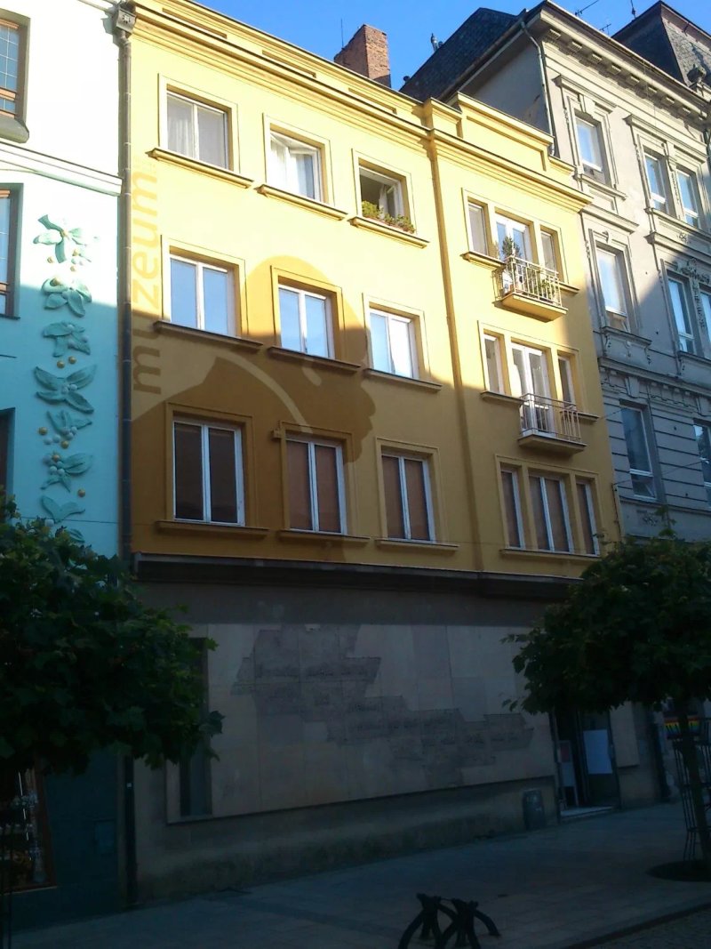 Monument to Peter Bezruce