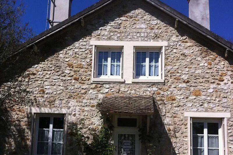 Charming, peaceful house in Barbizon located 200 meters from the forest