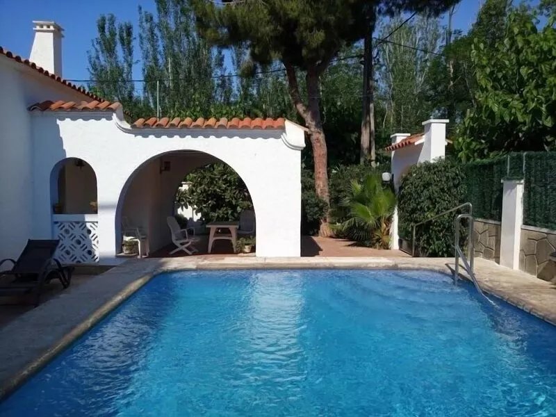 R94 Villa Calafell Beach