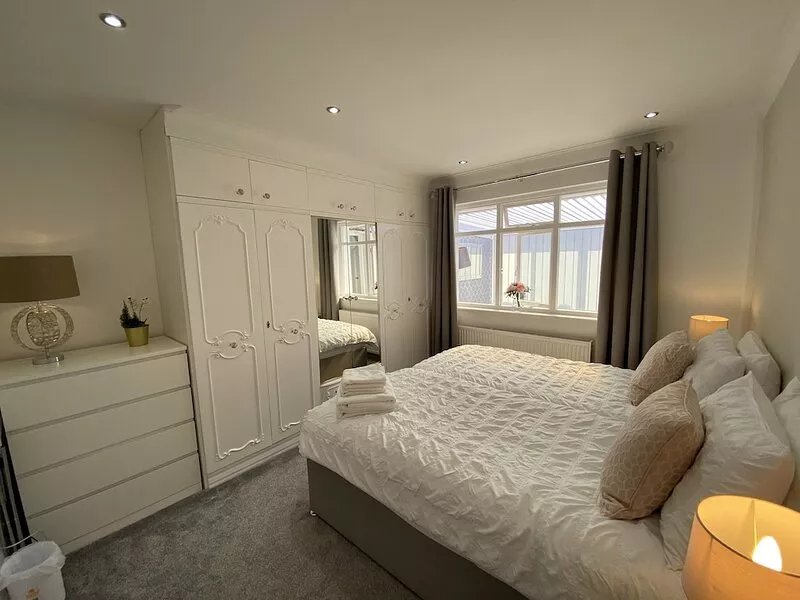Luxury on one level, Fully Refurbished, Brand New!