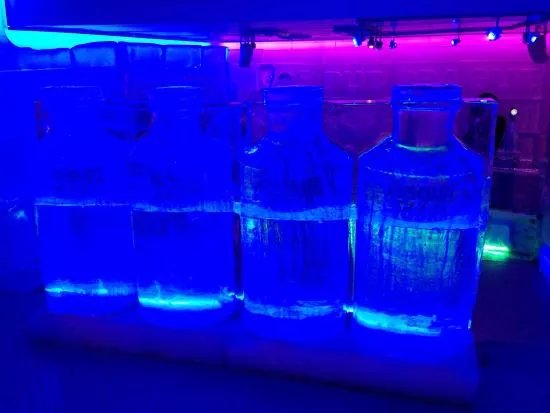 Ice Pub