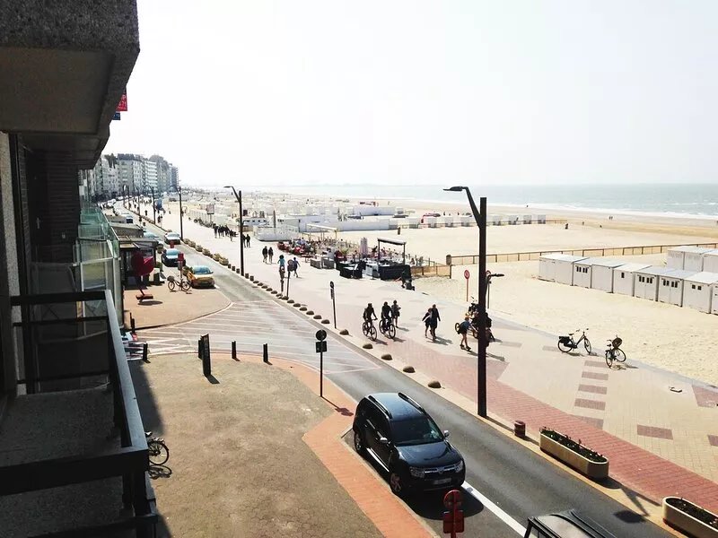 Le zoute - 3 bedroom sea view apartment with garage