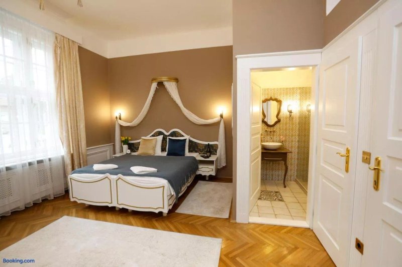 Villabaroque Eger