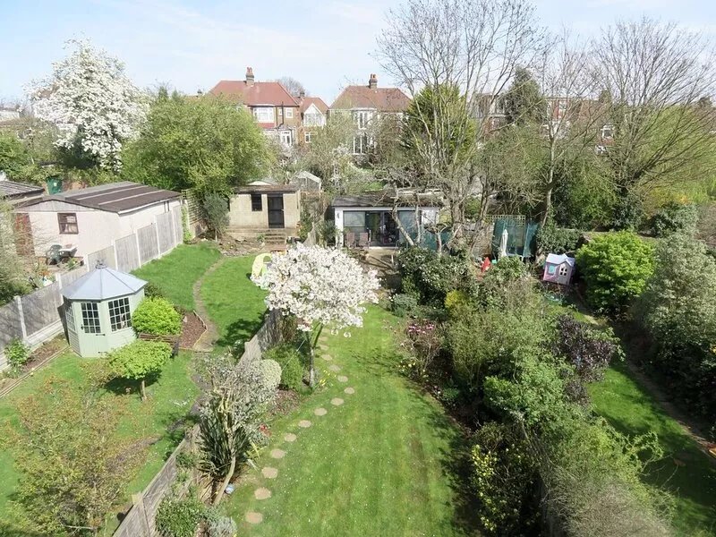 Close to central London, beautiful 4 bedroom house