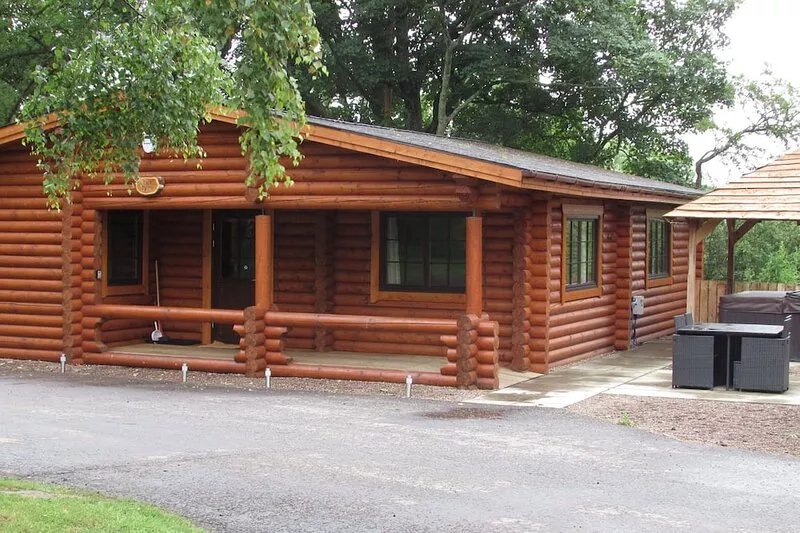 Luxury Real Log Cabin with Hot Tub, Felmoor Park, Northumberland
