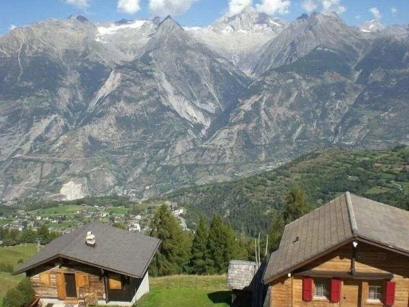 Ski & Snowsports in Winter, Alpine Walking in Summer, Beautiful Alpine Village