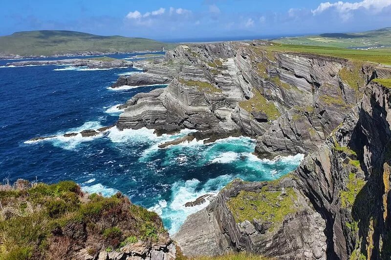 An Cnocan-beautiful cottage with stunning sea and mountain views