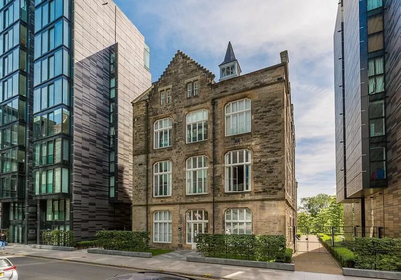 A contemporary one-bedroom apartment located in the heart of Edinburgh's city
