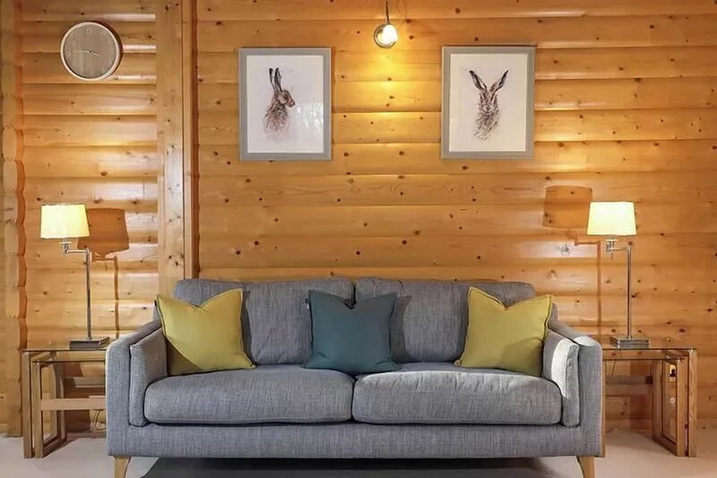 2 bedroom, 5 star, award winning Scandinavian Lodge (sleeps 4)