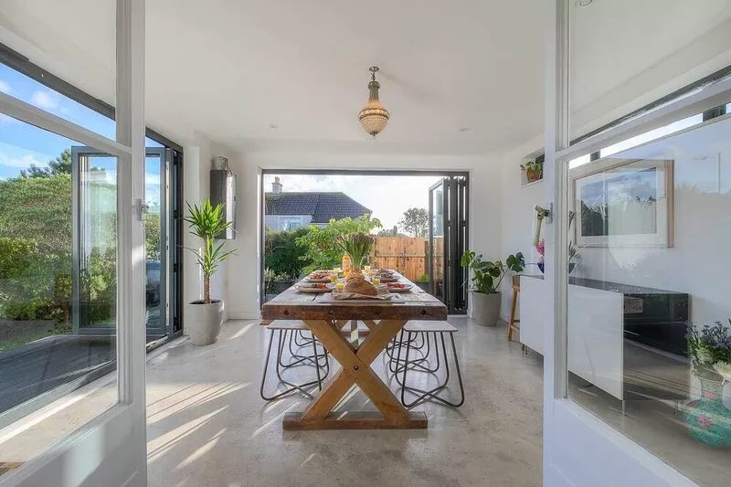 Stones Reef | Cool & characterful 3 bedroom house with parking in St Ives
