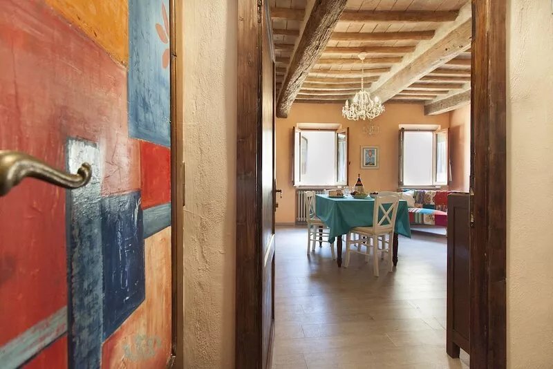 The house is located in the heart of Tuscany, in the historic center of San