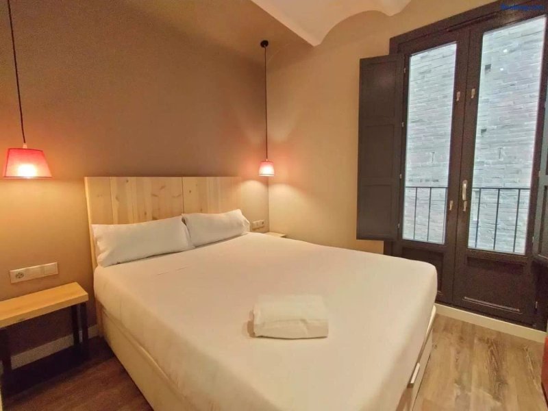 Apartamentos Monserrat by Gaiarooms