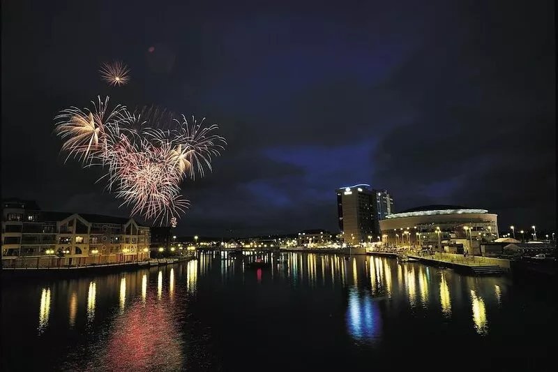 4* Lagan View � Beautiful views & perfect location for sightseeing in the city.