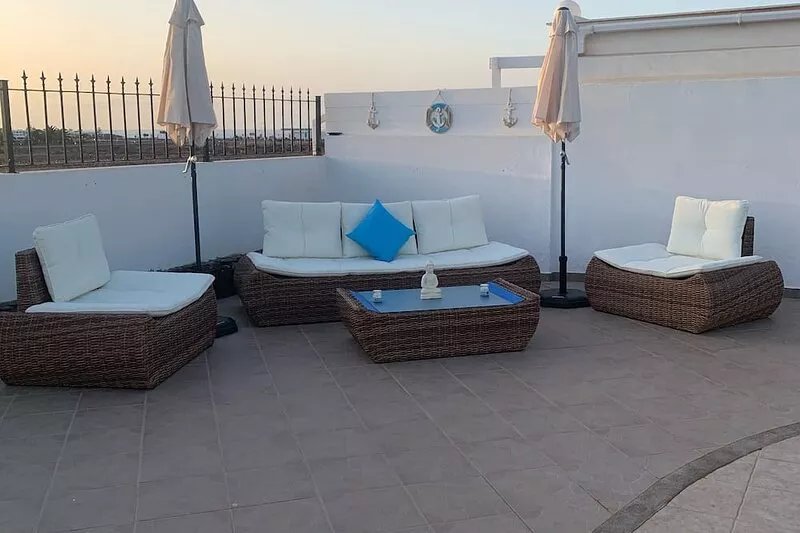 Beautiful Villa Linda - Heated Pool- Free WiFi + Sky TV- Ocean & Mountain views
