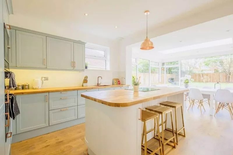 Gorgeous family Chalet, Sleeps 12 Coast & New Forest