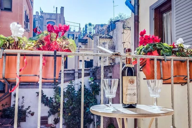 In the heart of the historic center - Navona square
