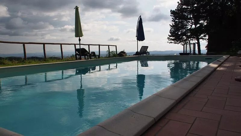 Tuscan apartment in an idyllic location, grandiose panorama, pool, WiFi