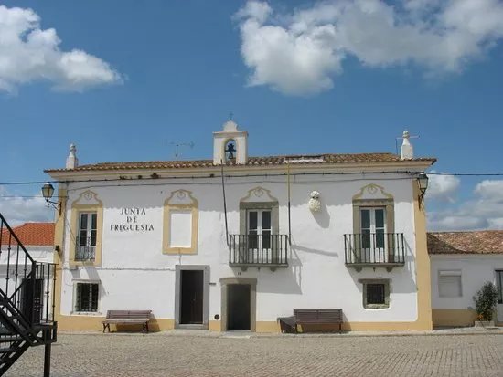 Antigos Pacos do Concelho - Junta de Freguesia de Pavia