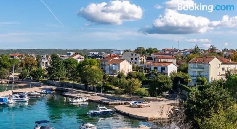 Apartments Nicky - 20 meters from the sea