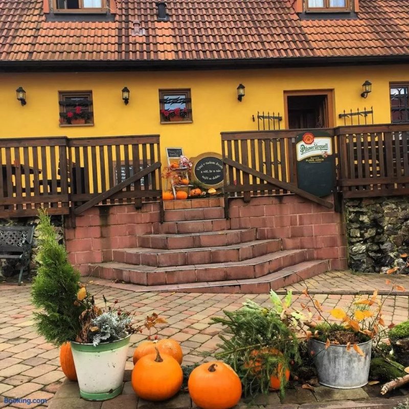 Penzion Hradecky Dvur