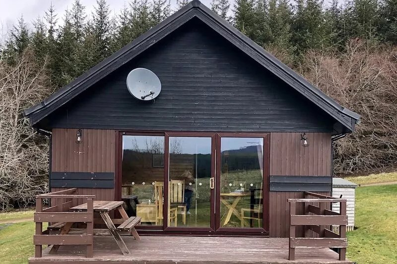 Well appointed self catering lodge set in idyllic Scottish Highland countryside.