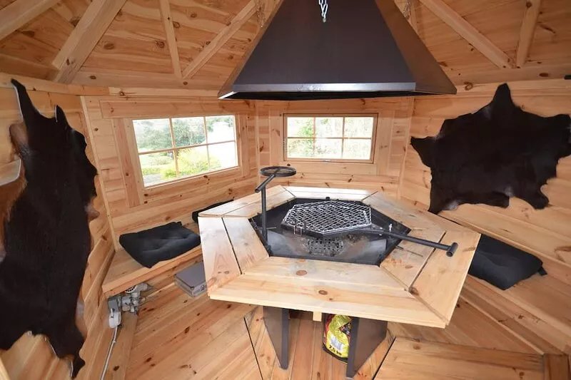 Vacation home for up to 6 people on Lough Allua, West Cork