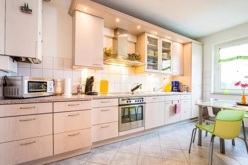 Close to the fair - beautiful, bright 3-room apartment, 70 m²