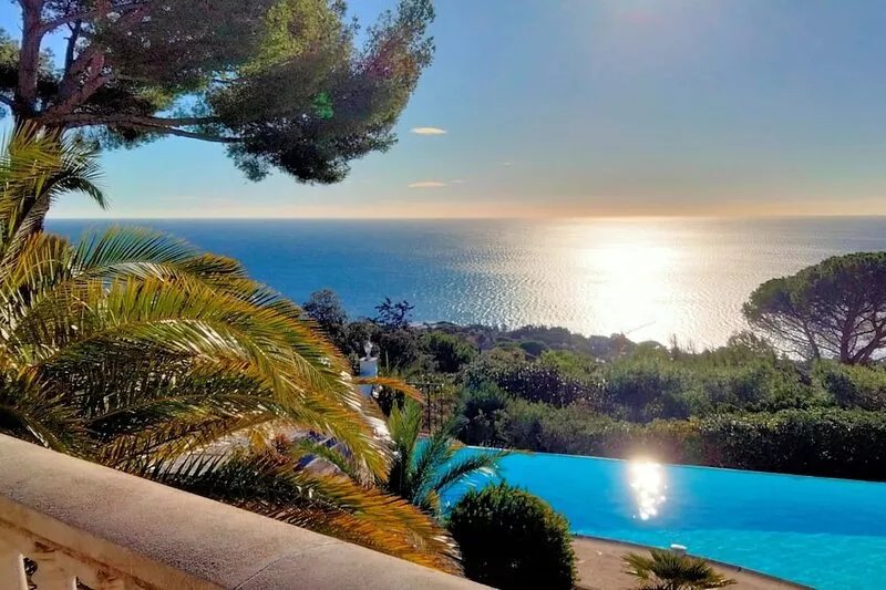 villa ilios south facing panoramic view over the golf course of saint tropez