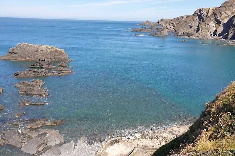 Stunning pet friendly cottage, private heated indoor swimming pool + EV charger