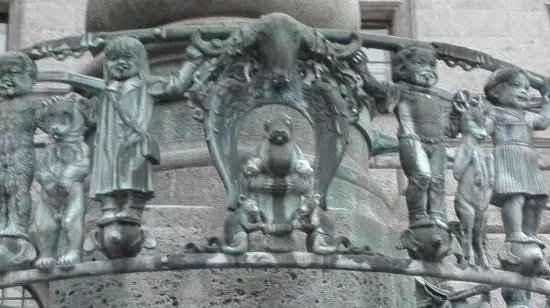 Rathausbrunnen