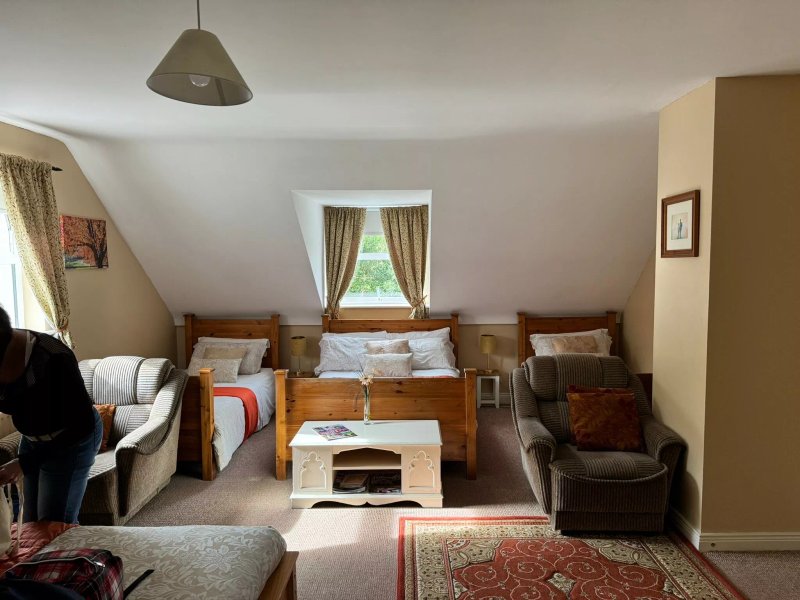 Heeneys Lodge B&B