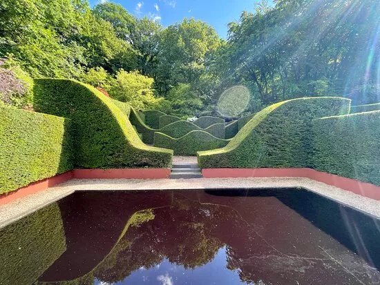 Veddw House Garden