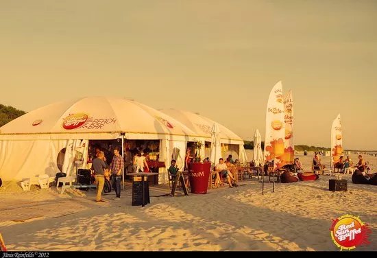Red Sun Buffet Beach Bar
