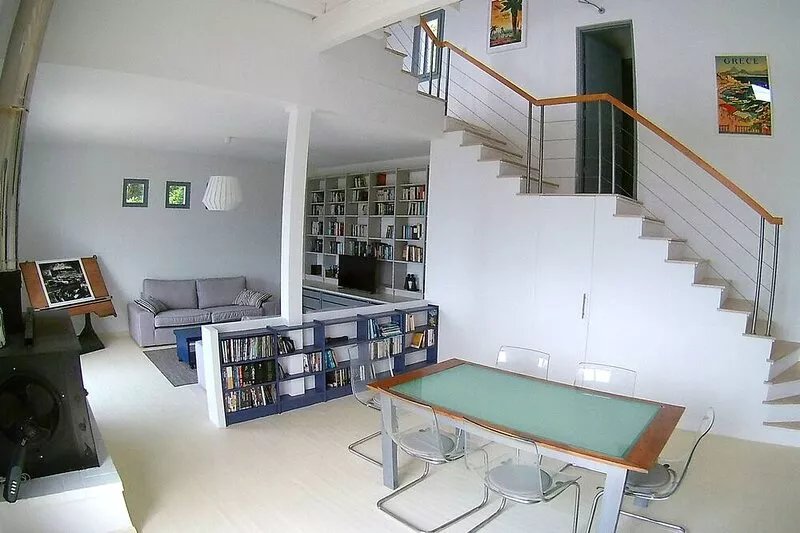 Cliff House: Unique, contemporary villa with guesthouse, breathtaking sea views