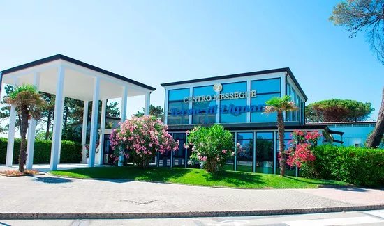 Riviera Resort Beauty & Spa