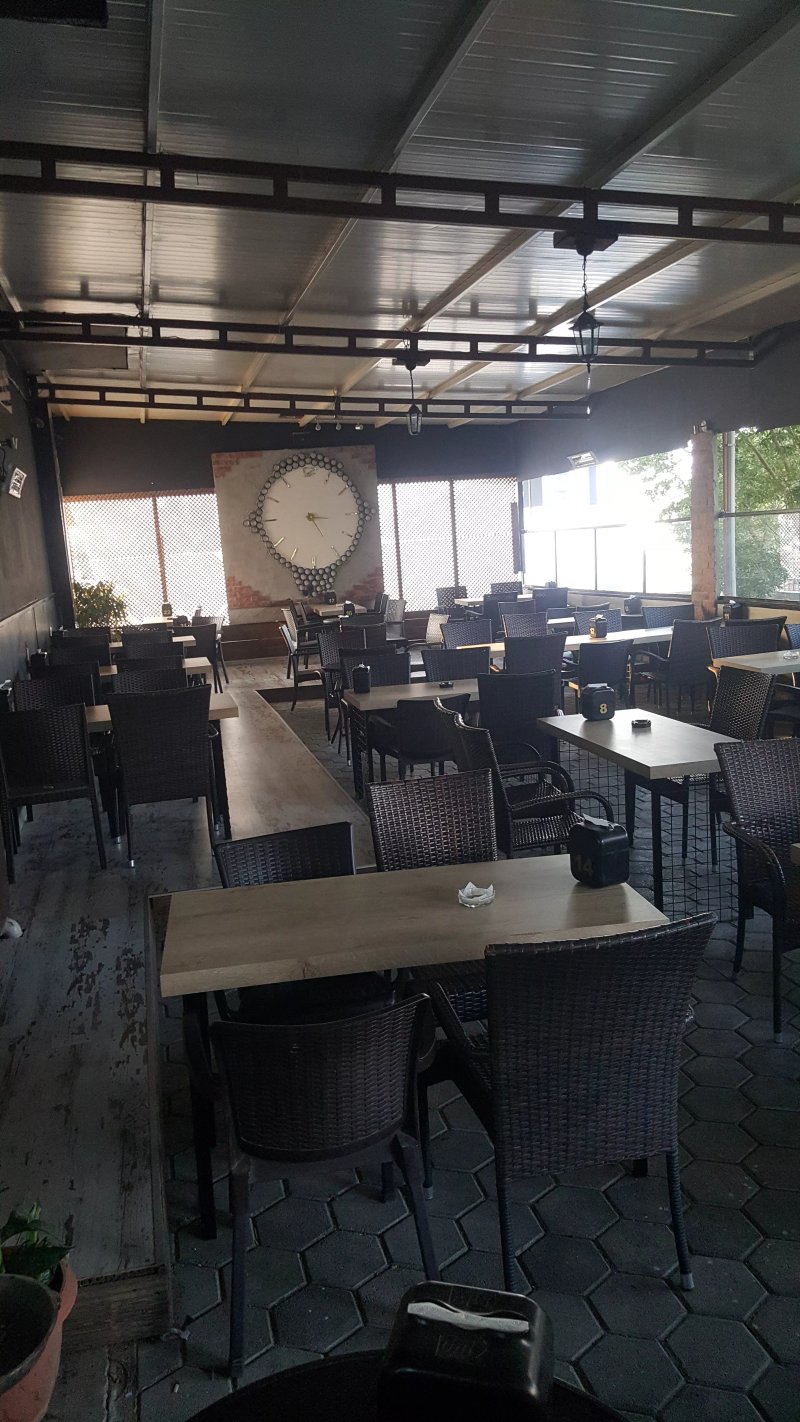 Eris Cafe & Bar