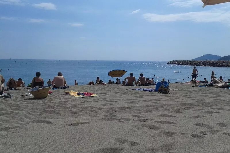 Luxurious 1st floor very beautiful villa 200m beach panoramic terrace quiet