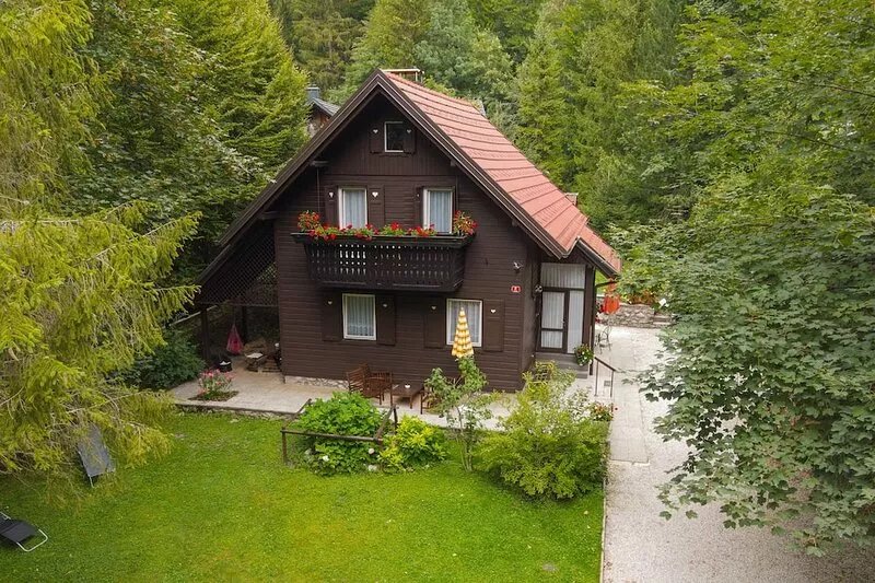 A place where you can relax in hot tub and enjoy the beautiful natur