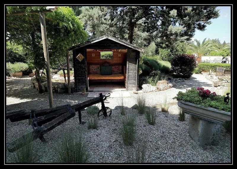 "Casa Dora" - sleeps 4, 2bed 2bath self catering Apartment heart of Provence