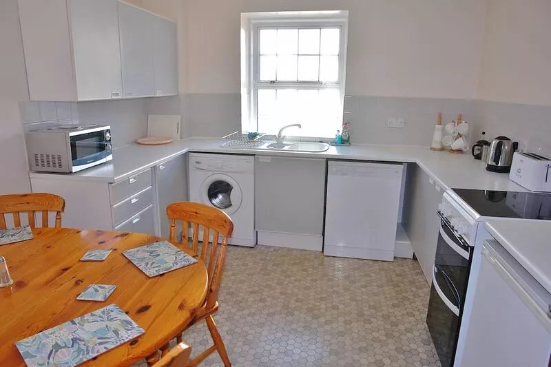 Modern 2 Bedroom Apartment In The Heart Of Historic Hastings Old Town