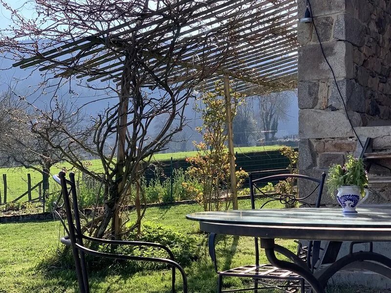 Bucolic 1820's Farmhouse With All Amenities In The Heart Of The Beaujolais