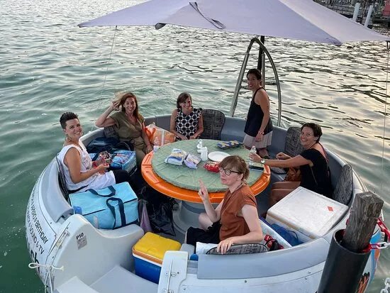 Acqua Party Boat