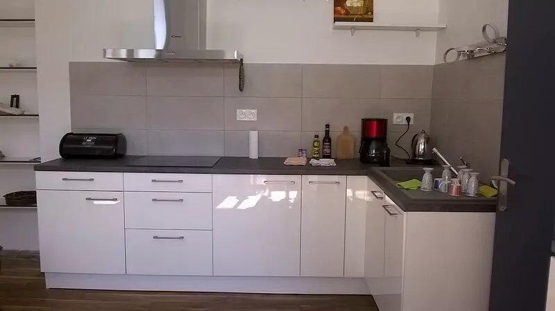 Independent apartment in family house, Embrun city center